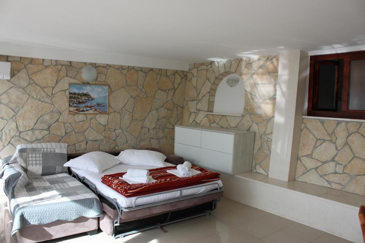 Pile 7 Apartment Omis